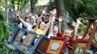 10 интересных парков развлечений для взрослых и детей