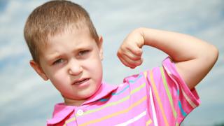 5 мифов о воспитании настоящих мужчин