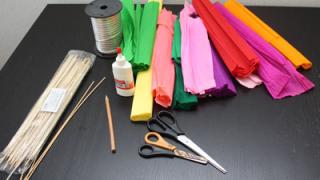 Роза из гофробумаги