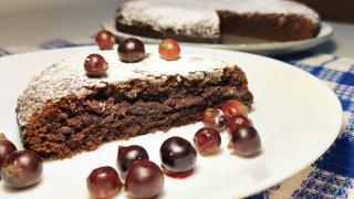 Шведский шоколадный торт «Кладкака»