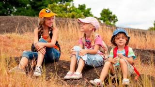 Почему не стоит бояться отправлять ребенка в летний лагерь