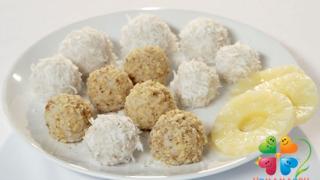 Постные блюда. Рисовые шарики с кокосом и тропическими фруктами (рецепт с видео!)
