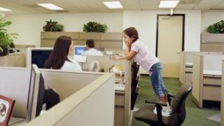 Муки работающих родителей. Выход на работу из декрета и его последствия