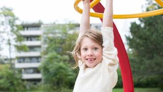 Как лучше приучать ребенка к самостоятельности и как приучать не стоит