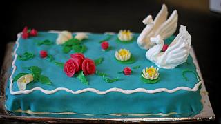 Торт «Лебединое озеро»