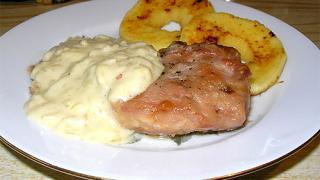 Искушение Адама. Свинина с яблоками под соусом «коньячный»