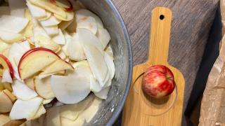 Невидимый яблочный пирог от известного блогера. Так вкусно и легко!