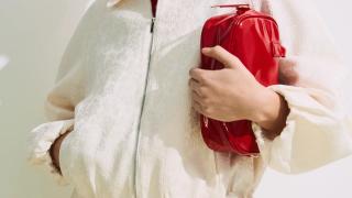 Красные акценты в образе